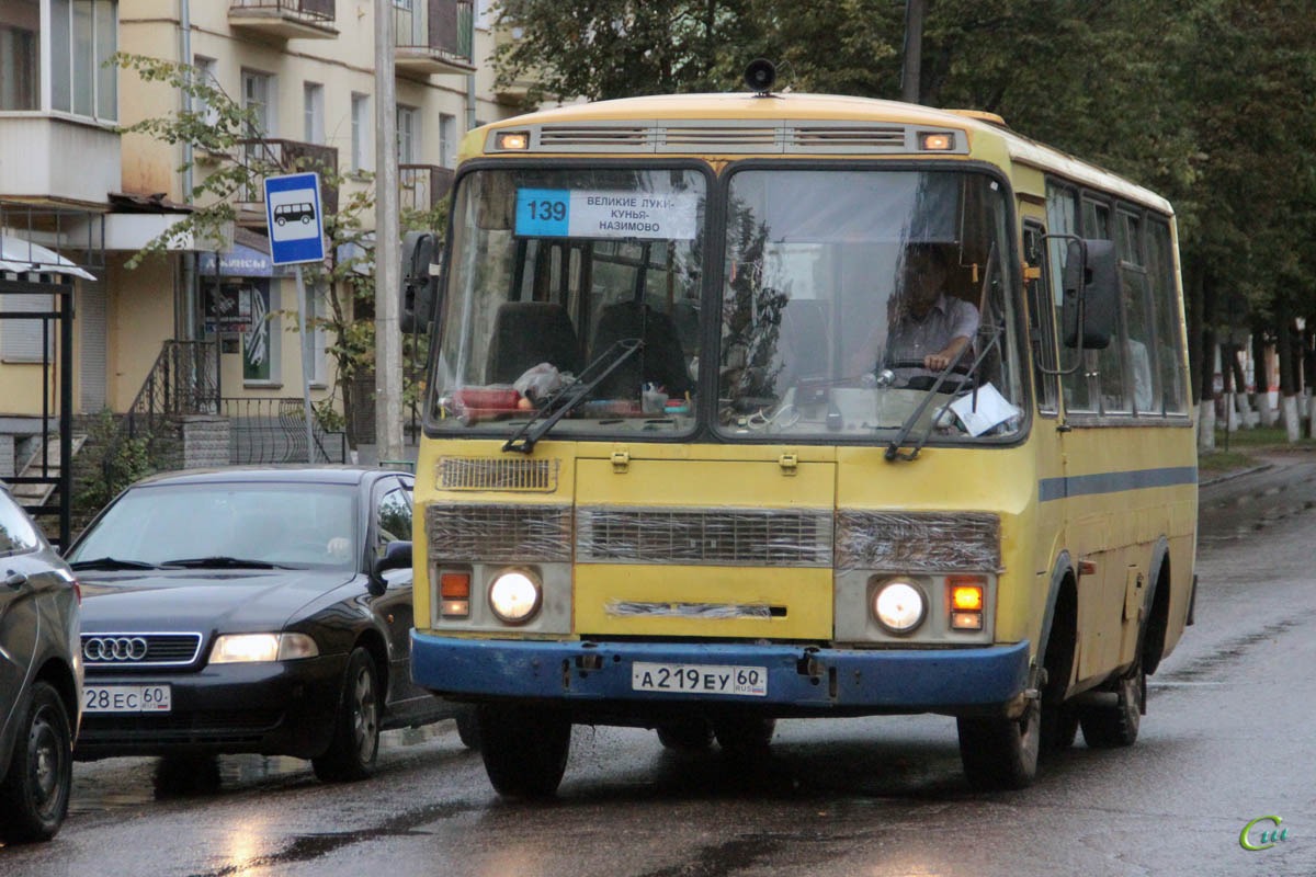 Схема движения автобусов изменится в Великих Луках 21 сентября